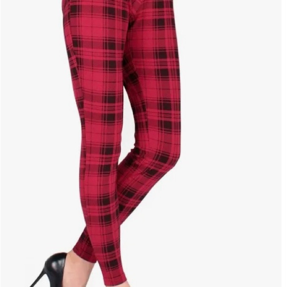 Plaid Red Women's leggings by MeMoi